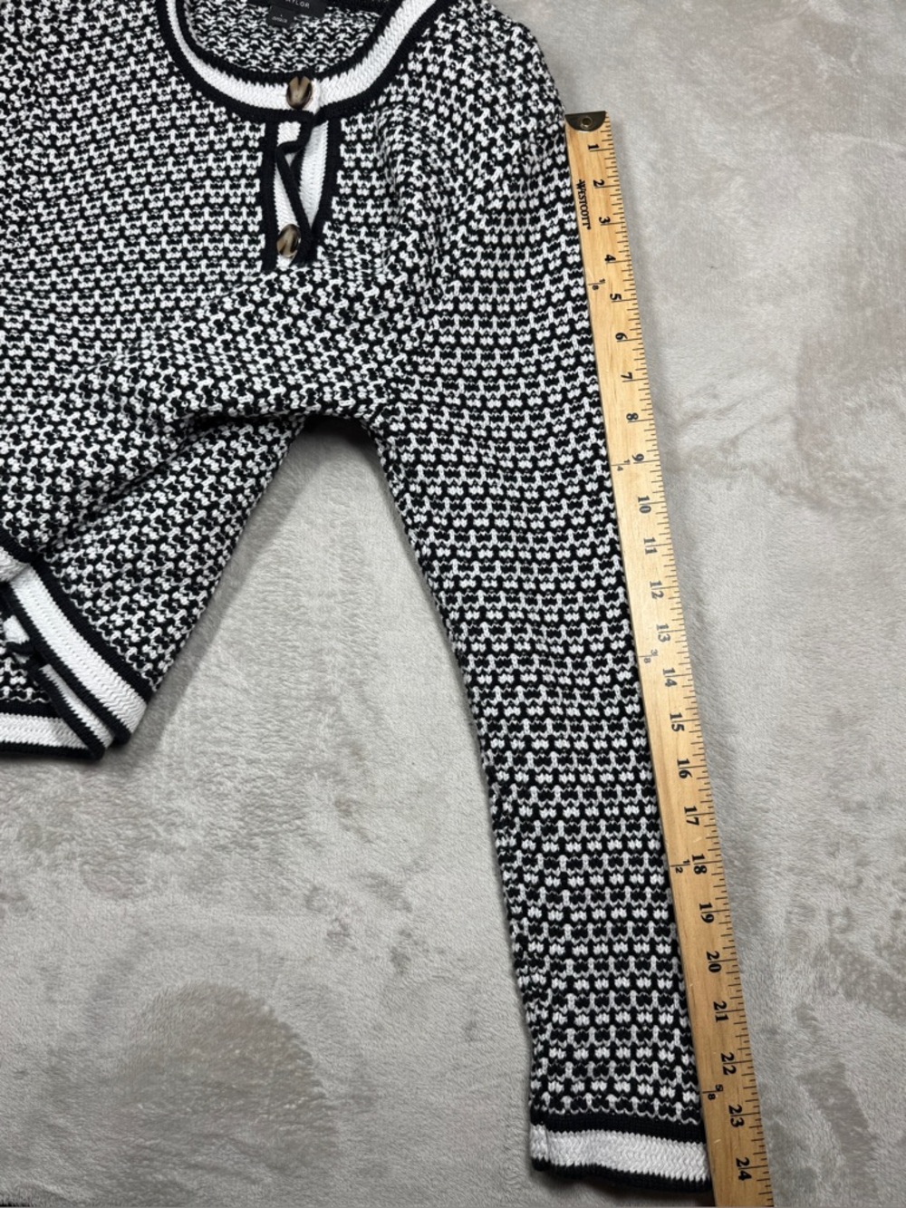 Ann Taylor Black and White Textured Knit Cardigan - Picture 8 of 13
